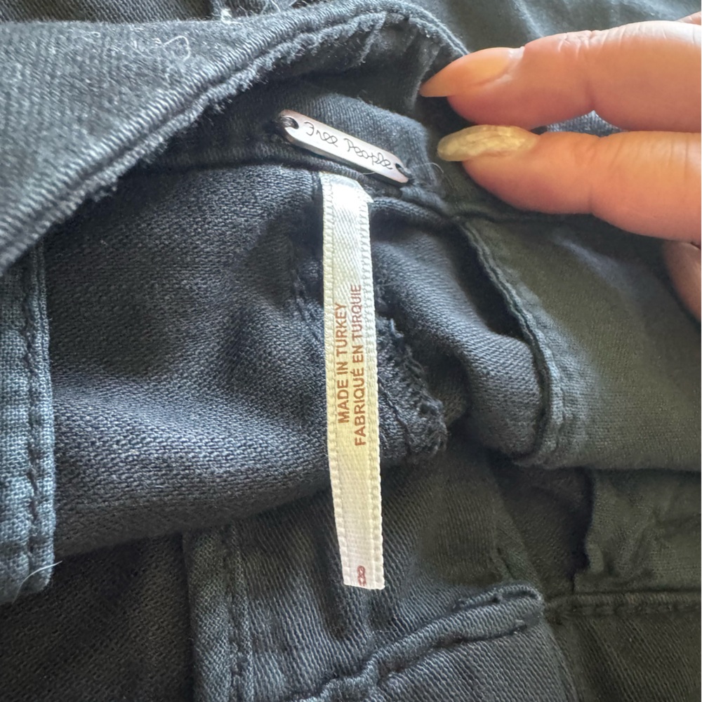 Free People Billie Chino Shorts Black - Picture 10 of 10